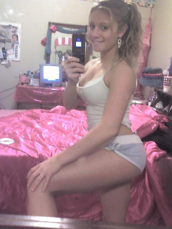 25P Non-nude Facebook beauties