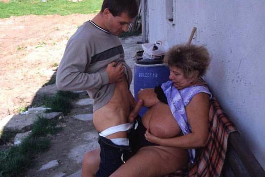 25P Mature granny 01 expanded