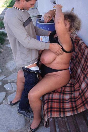 25P Mature granny 01 expanded