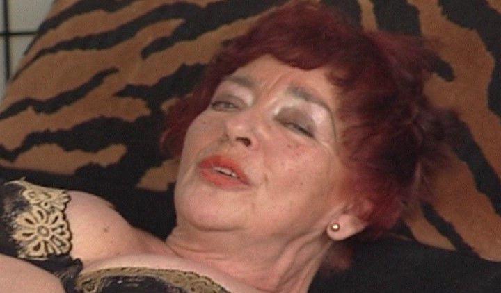 25P 908. #granny #grandma #mature