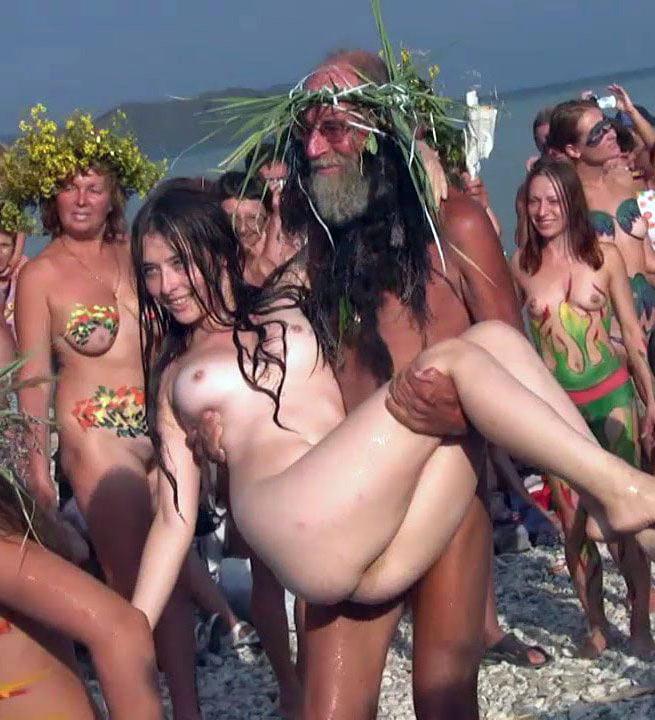 25P 0560 Voyeur beach.