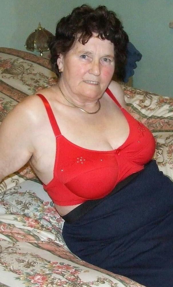 20P Granny Lingerie 5