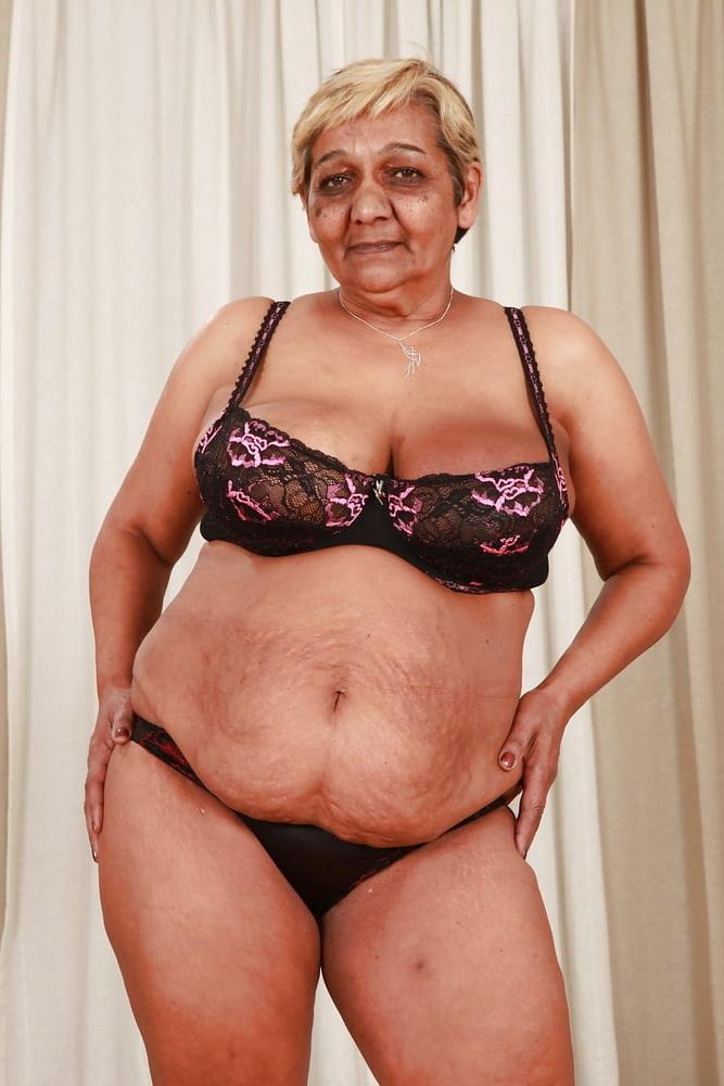 20P Granny Lingerie 5