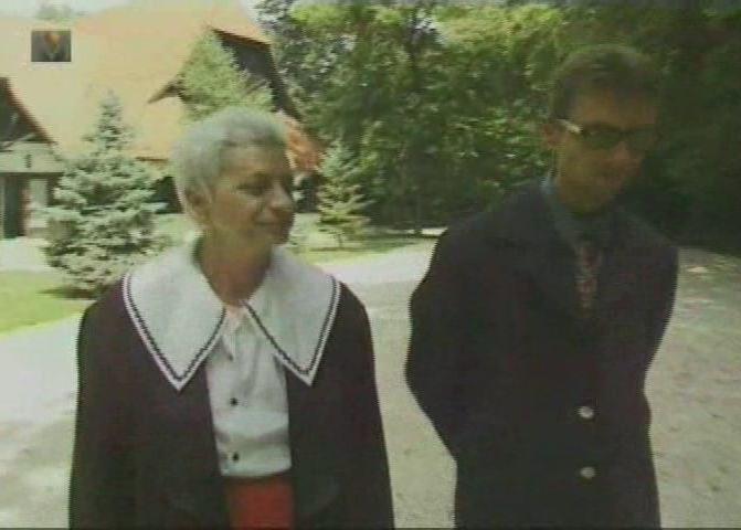 25P 911.4  #granny #grandma #mature