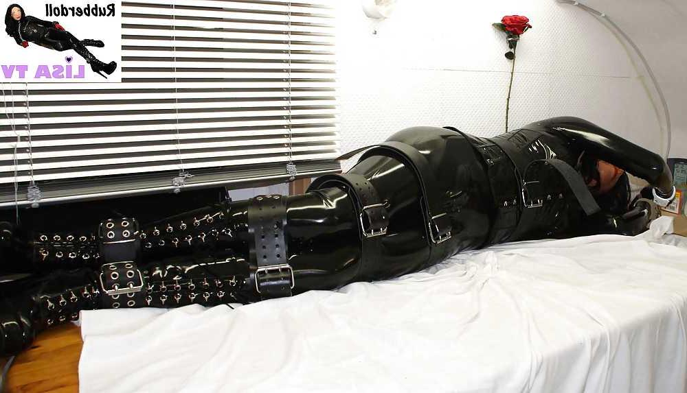 21P Rubberdoll Lisa