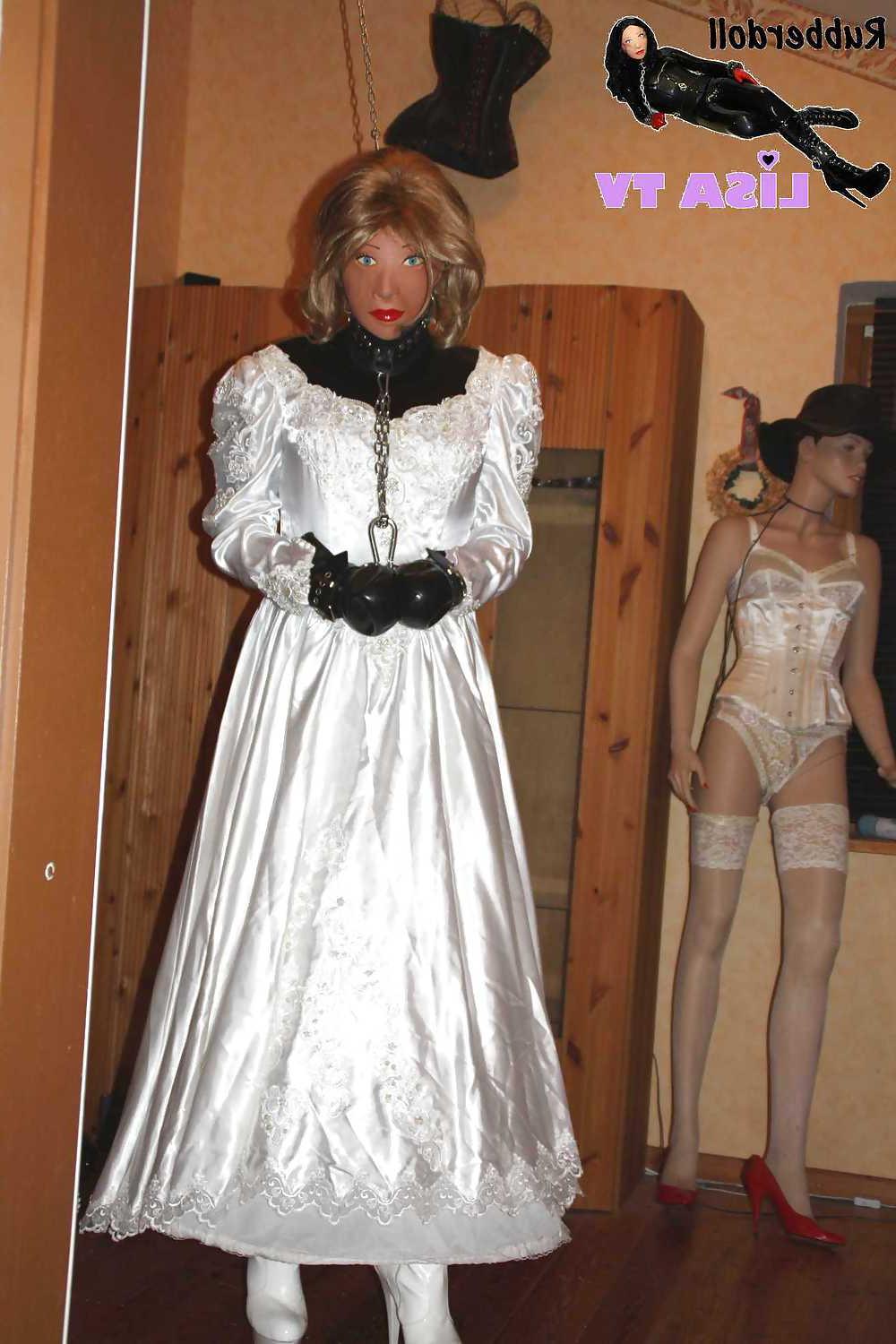 21P Rubberdoll Lisa