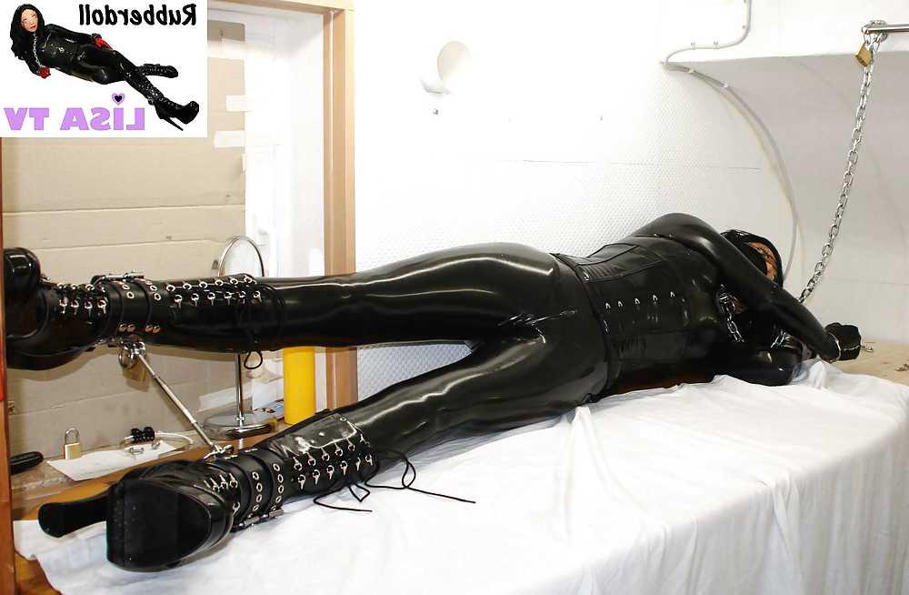21P Rubberdoll Lisa