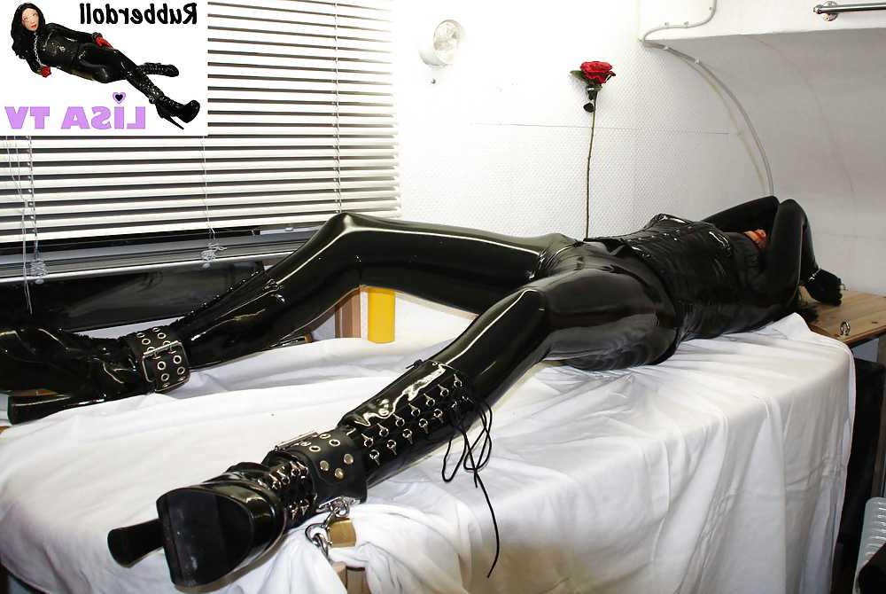 21P Rubberdoll Lisa