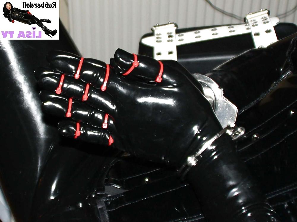21P Rubberdoll Lisa