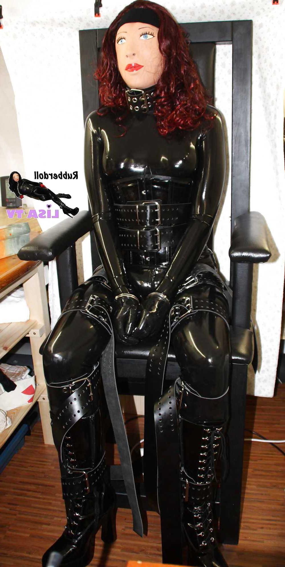 21P Rubberdoll Lisa