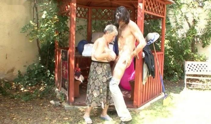 25P 863. #granny #grandma #mature