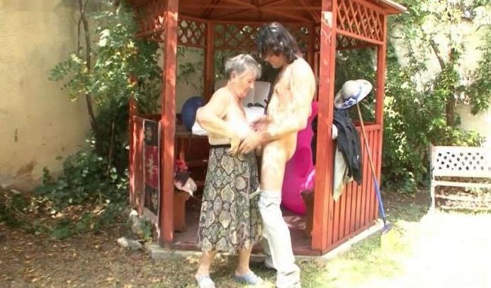 25P 863. #granny #grandma #mature
