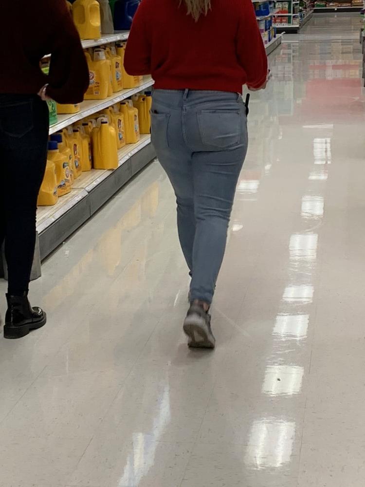 25P Voyeur 27