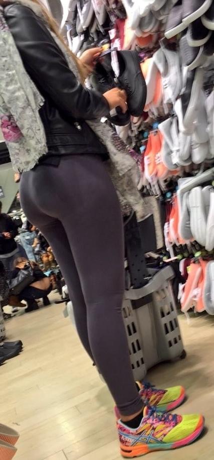 25P voyeur