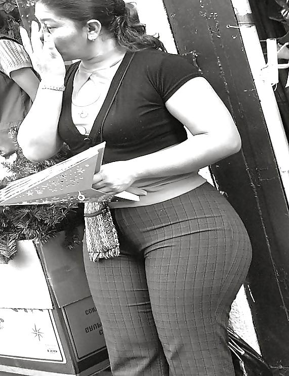 25P Big butt and ass