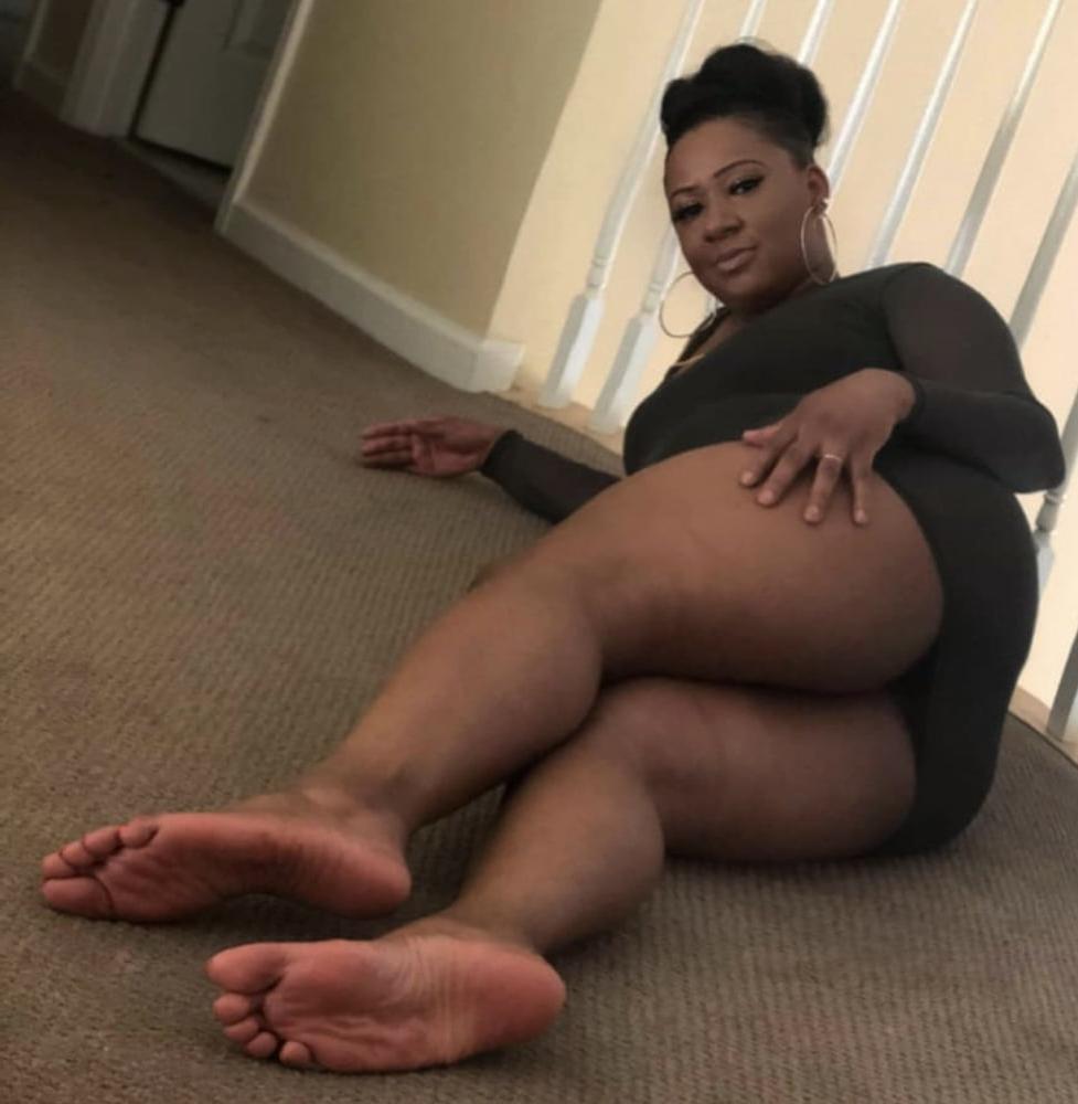 25P sexy BLACK toes and soles pt7
