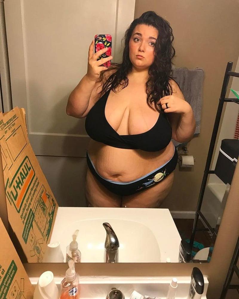 15P Bbw mix 296 (Women in bra)