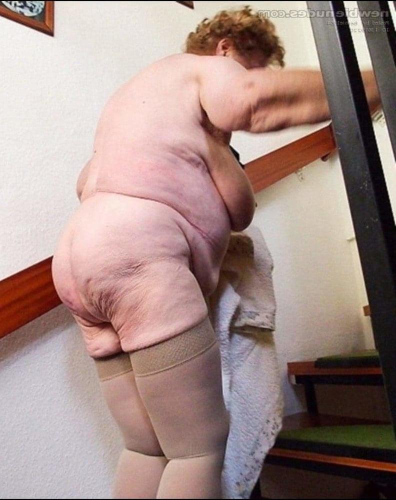 25P Mature &amp; Granny 0234