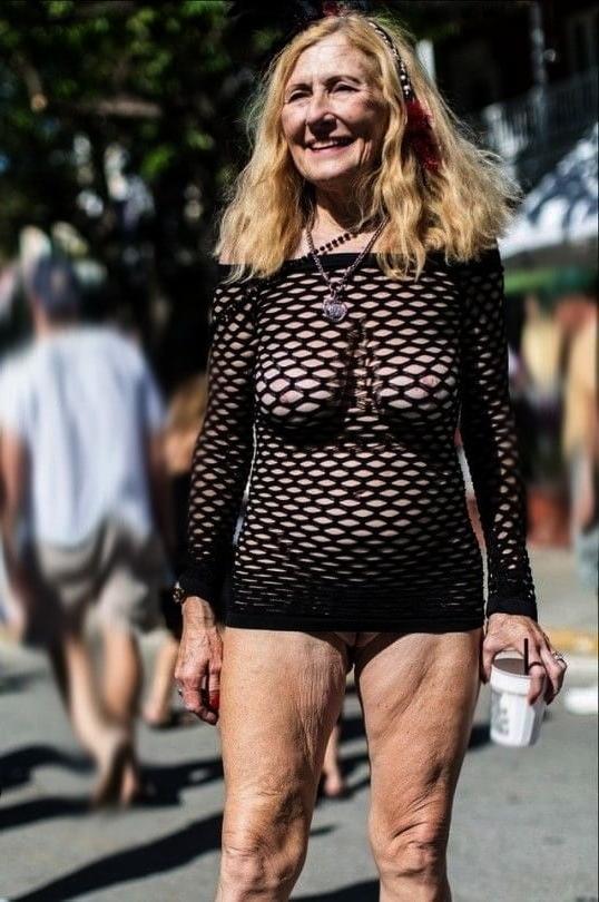 25P Mature &amp; Granny 0234