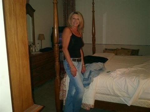 25P CLOTHED 37