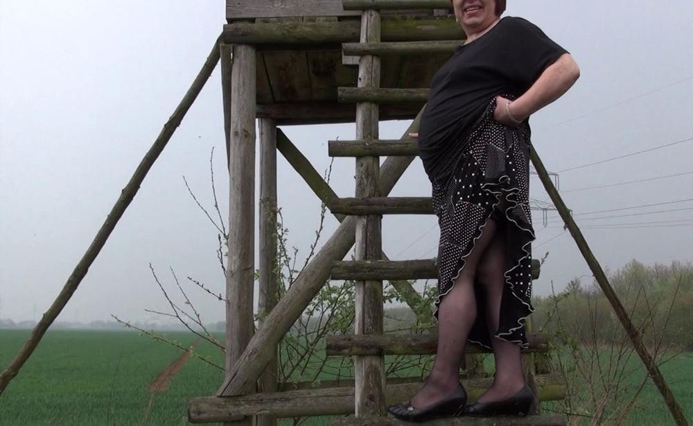 25P 635.   #granny #grandma #mature