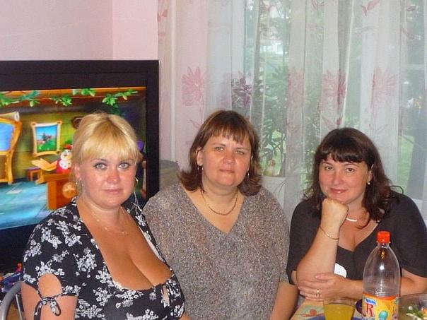 9P Busty Russian Woman 3621