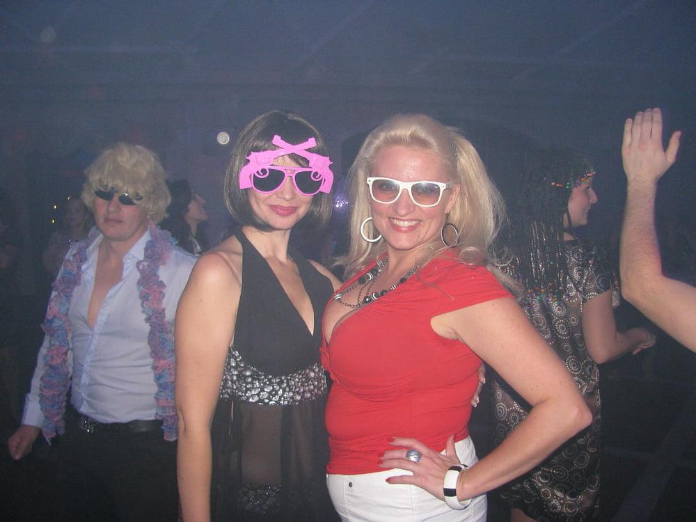 20P Busty Russian Woman 3618