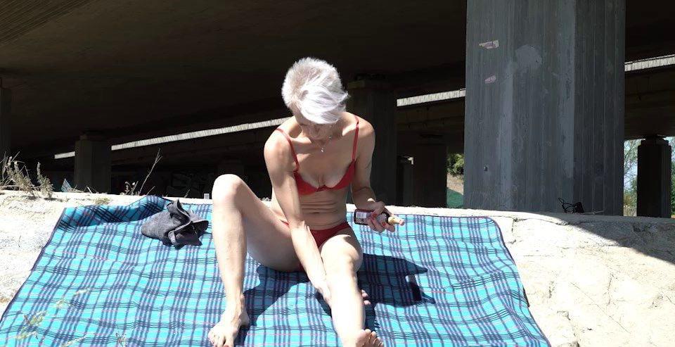 25P 696. #granny #grandma #mature