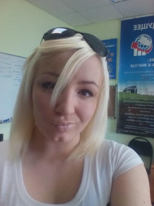 8P Russian secretary 18 years Larisa