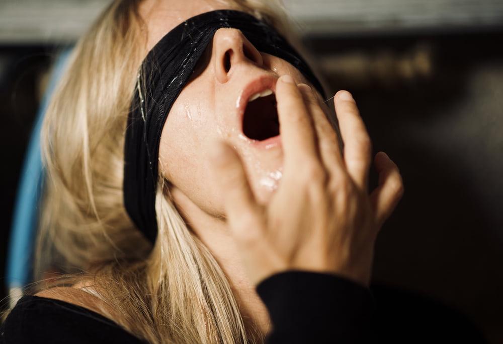 25P Slut of Toulouse wife nylon offered suck cum on face bukkake