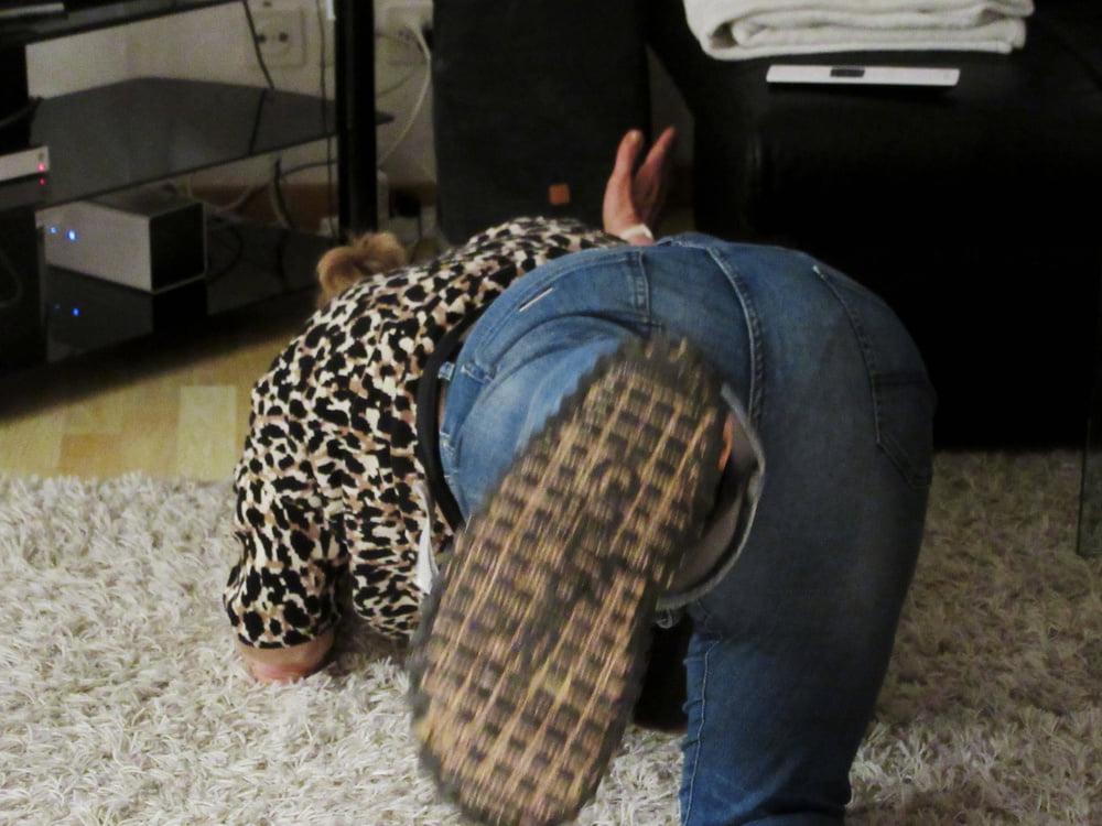 10P gymnatics showing her butt