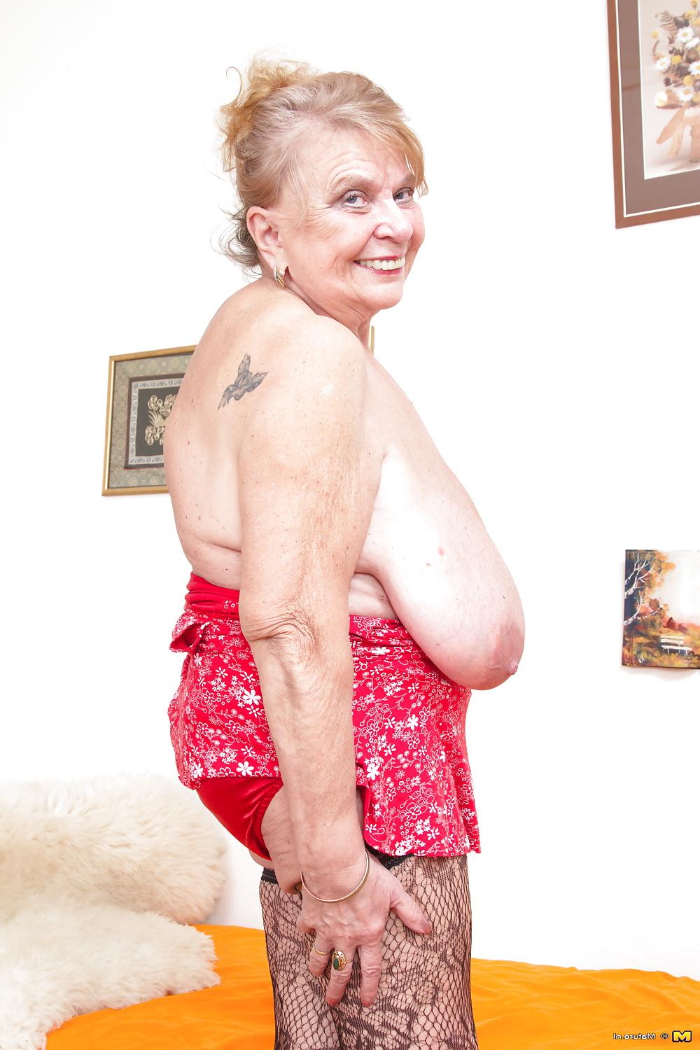 25P Old BBW granny with HUGE saggy tits PART 3