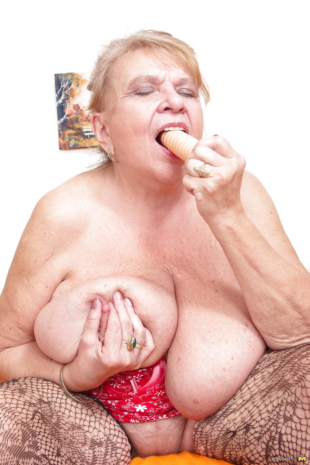 25P Old BBW granny with HUGE saggy tits PART 3