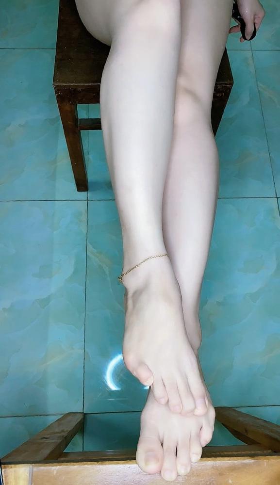 8P Feet's