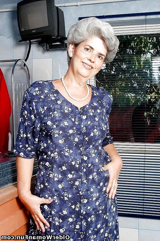 16P 61 year old granny Vera from OlderWomanFun