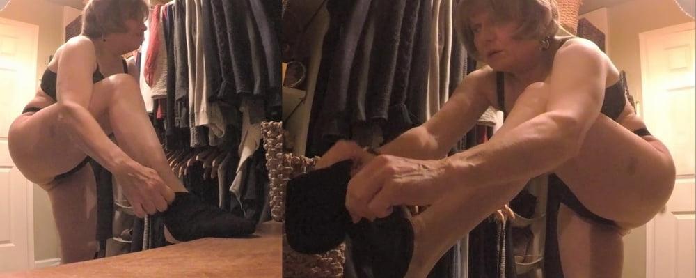 25P Spying in grandma's ass in the closet
