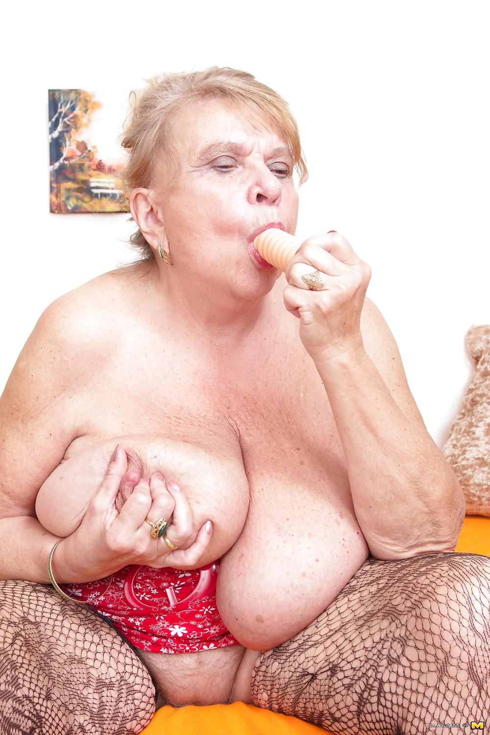 25P Old BBW granny with HUGE saggy tits PART 2