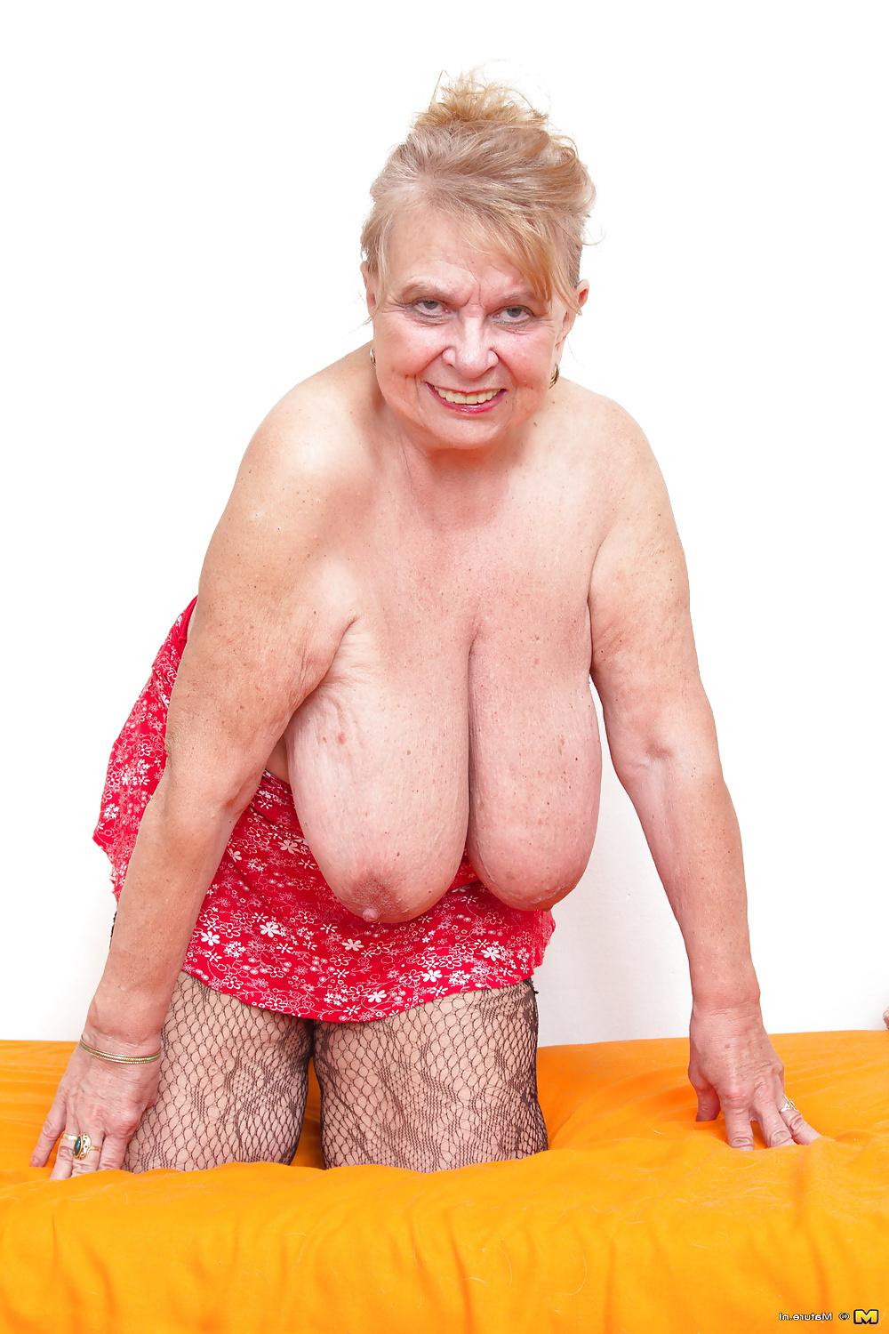 25P Old BBW granny with HUGE saggy tits PART 1