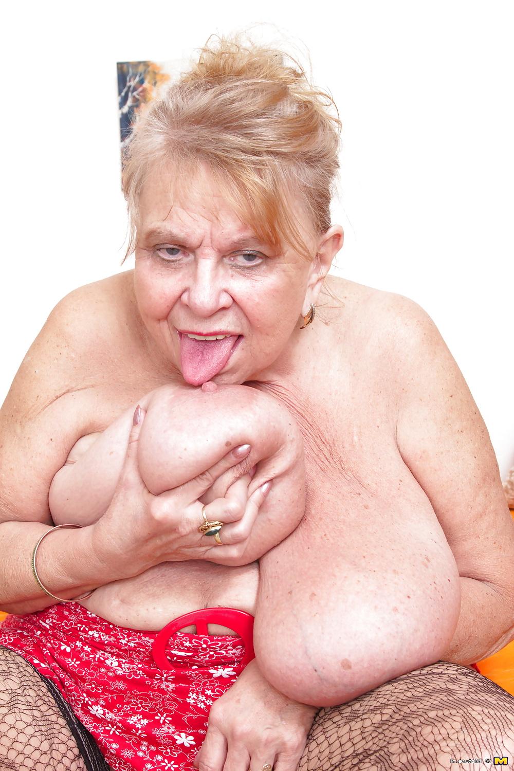 25P Old BBW granny with HUGE saggy tits PART 1
