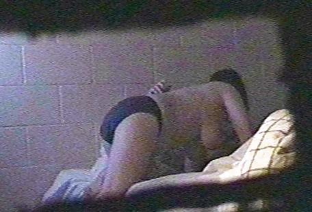 21P Hanging Tit Voyeur