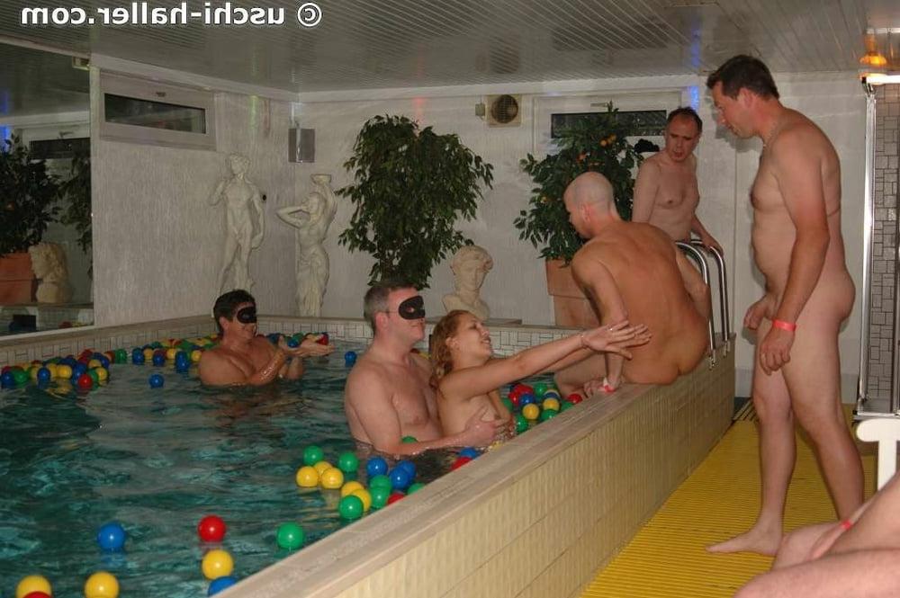 25P Gangbang &amp; pool party in Maintal (germany) - part 1