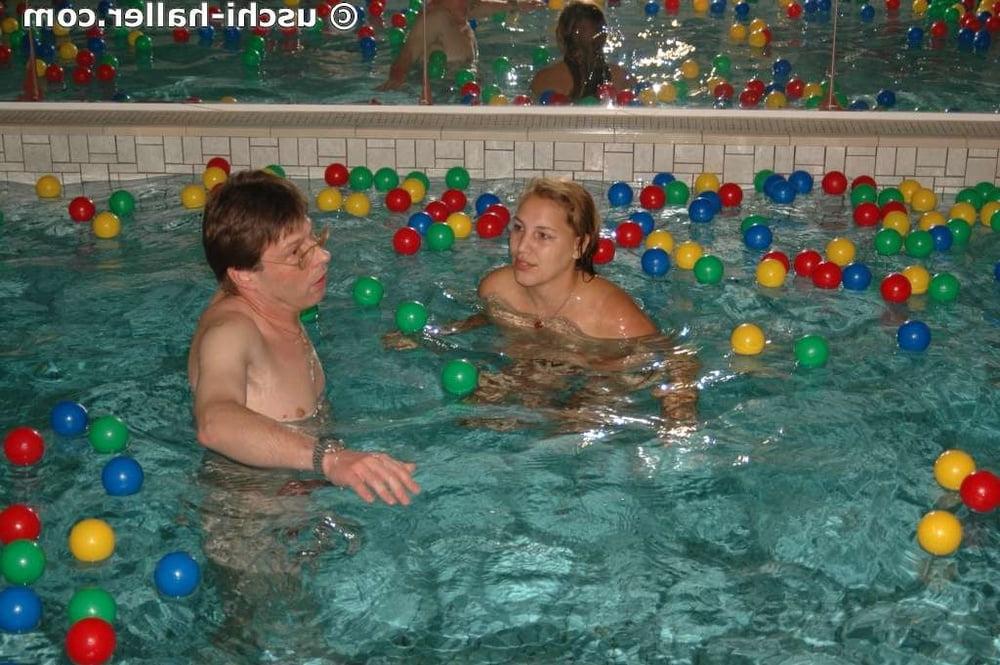25P Gangbang &amp; pool party in Maintal (germany) - part 1