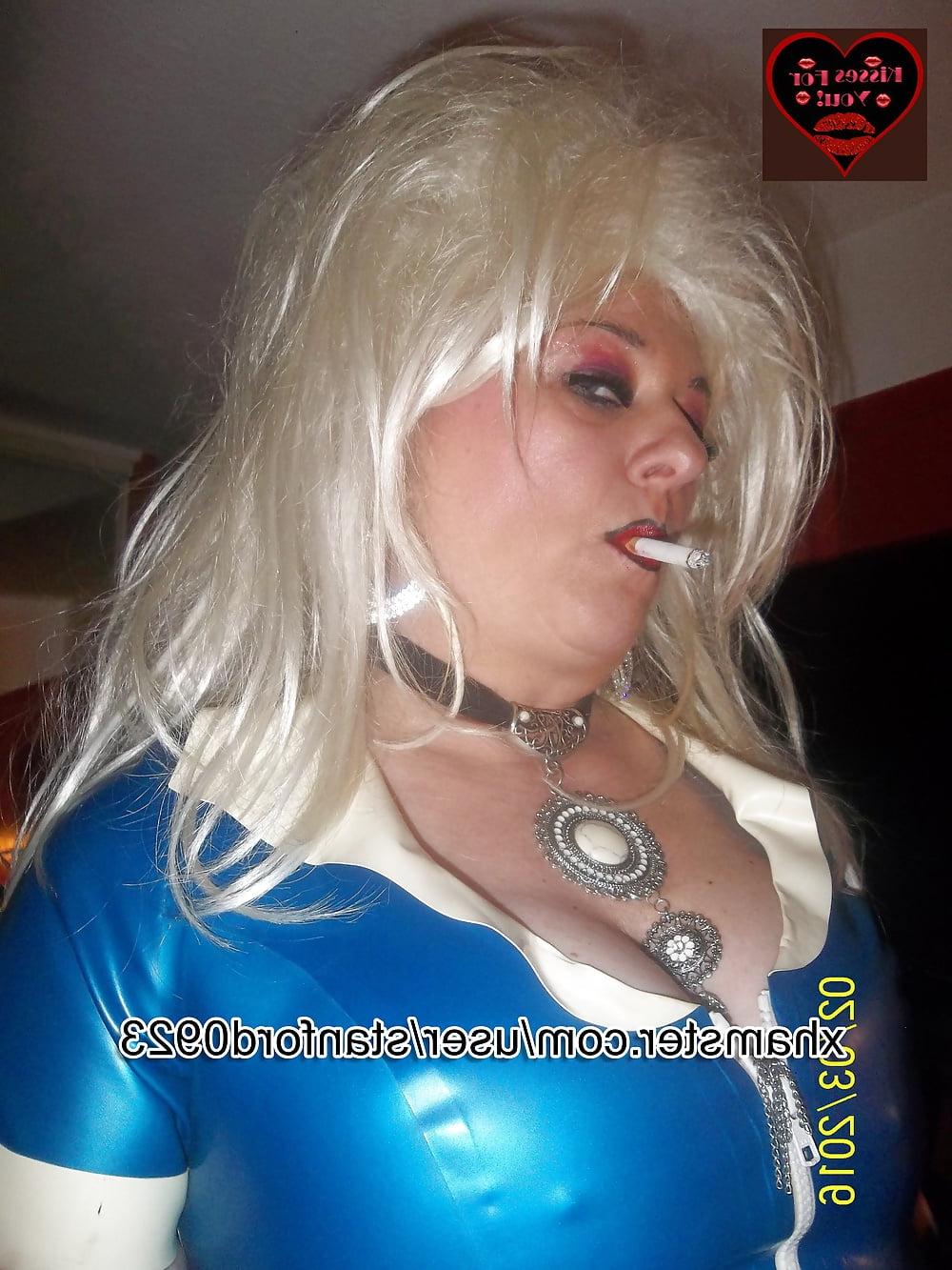25P SMOKING SLUT IN RUBBER PT 1