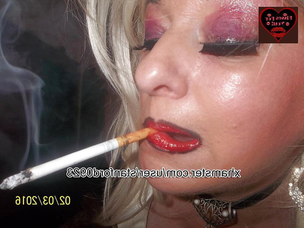 25P SMOKING SLUT IN RUBBER PT 1