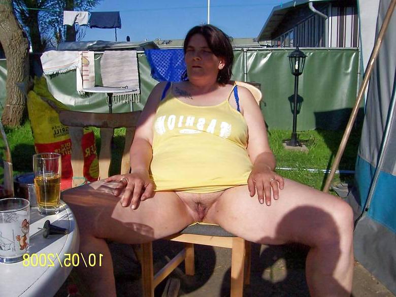 23P Bbw outside