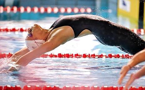 25P Beautiful Swimming Girls 4 by TROC