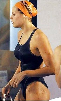 25P Beautiful Swimming Girls 4 by TROC