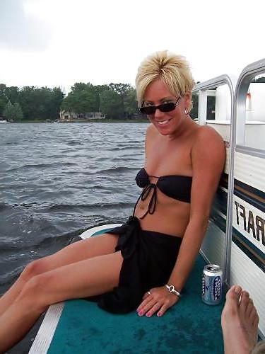 23P Sexy non nude girls