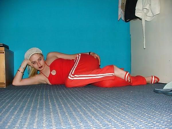 25P Non porn but hot women