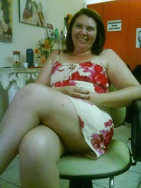 25P Non porn but hot women
